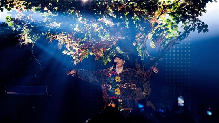 Preisverleihung „1Live Krone“ zieht nach Bielefeld Rapper Casper tritt im vergangenen Jahr bei der Verleihung der 1Live Krone auf. Der nach Veranstalterangaben größte Musikpreis Deutschlands wird jährlich vergeben.