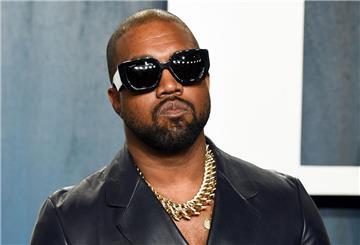 Rapper Kanye West, der sich heute Ye nennt, steht nach Einschätzung des Wiesenthal-Zentrums mit seinen Äußerungen an der Spitze der zehn schlimmsten antisemitischen Vorfälle des Jahres 2022.