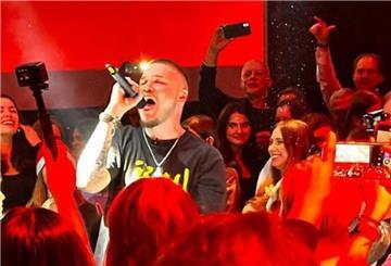 Rapper Scor begeistert seine Fans - hier bei einem Auftritt an der deutschen Botschaftsschule in Peking.