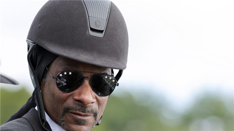 US-Rapper Snoop Dogg als Olympia-Edelfan auch beim Reiten Rapper Snoop Dogg ließ sich bei Olympia auch beim Reiten blicken.
