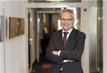 Rechtsanwalt Renke Havekost von der Kanzlei Dr. Schmel.