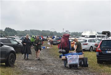 Regen, Hitze, Regen, Hitze - Wetter hat die Anreise für die Festivalbesucher nicht leicht gemacht.