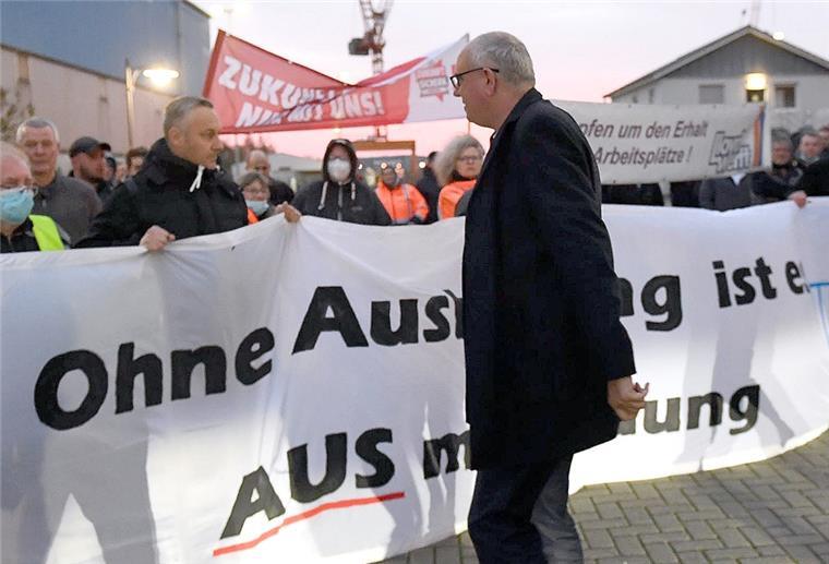 Runder Tisch zur Zukunft der Lloyd Werft Regierungschef Andreas Bovenschulte spricht vor dem Runden Tisch mit Beschäftigten der Lloyd Werft.