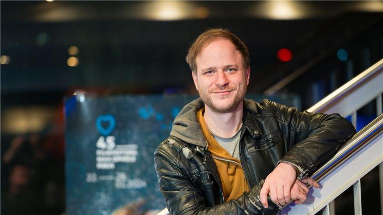 Voodoo Jürgens: Internet und TV verdrängen Wiener Dialekt Regisseur Adrian Goiginger in Saarbrücken.