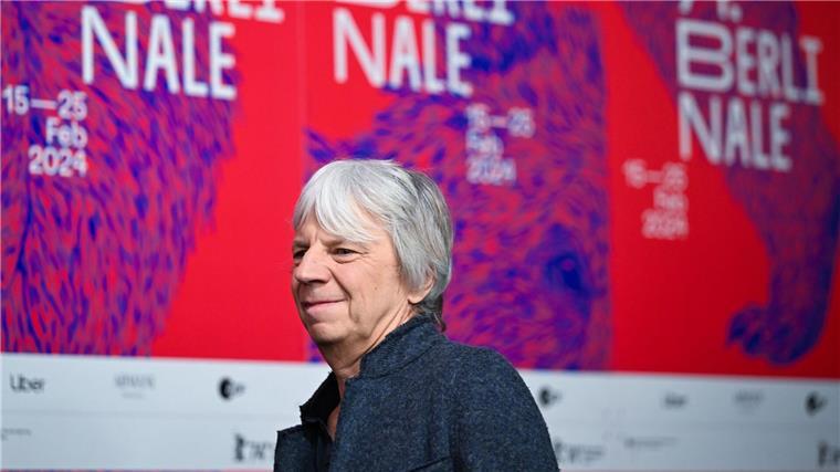 Dresen wünscht sich, sein neuer Film wäre „nicht so aktuell“ Regisseur Andreas Dresen zeigt bei der Berlinale seinen neuen Film „In Liebe, Eure Hilde“.