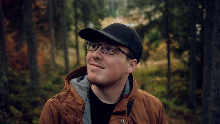 Studenten-Oscars: Deutscher Regisseur holt Gold Regisseur Tobias Eckerlin gewann die Gold-Trophäe in der Sparte „Animation“. (Handout)