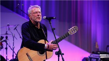 Reinhard Mey bringt am 22. November ein neues Live-Album mit Aufnahmen von 1992 heraus. (Archivbild) 
