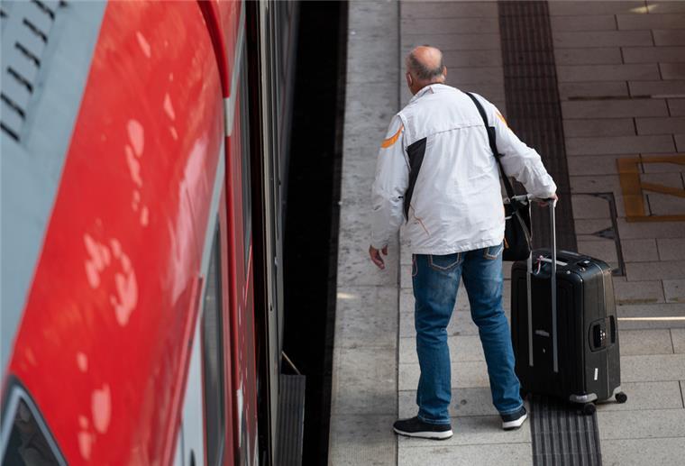Reisende werden sich bis Sonntag, 28. August, genau informieren müssen, wenn sie mit Regionalzügen zwischen Bremerhaven und Bremen unterwegs sein wollen.