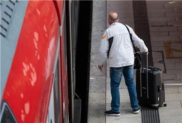 Reisende werden sich bis Sonntag, 28. August, genau informieren müssen, wenn sie mit Regionalzügen zwischen Bremerhaven und Bremen unterwegs sein wollen.