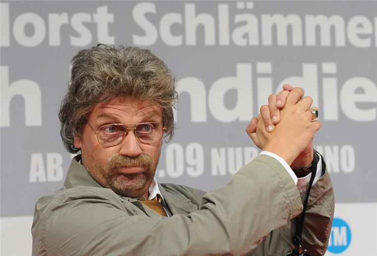 Hape Kerkeling wird 60 - und blickt auf sein Leben zurück Reporter Horst Schlämmer ist Hape Kerkelings bekannteste Figur (Archivbild).
