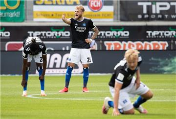 Resignierte HSV-Spieler beim Auftritt in Heidenheim.