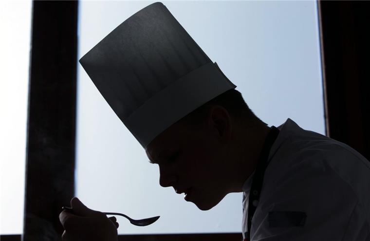 „Gault & Millau“: Zwei Bremerhavener Restaurants sind gut dabei Restaurants aus der Region dürfen sich über gute Bewertungen freuen.