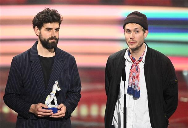 Appelle für offene Gesellschaft beim Bayerischen Filmpreis Riesewieck und Block warnten vor Kulturkürzungen.