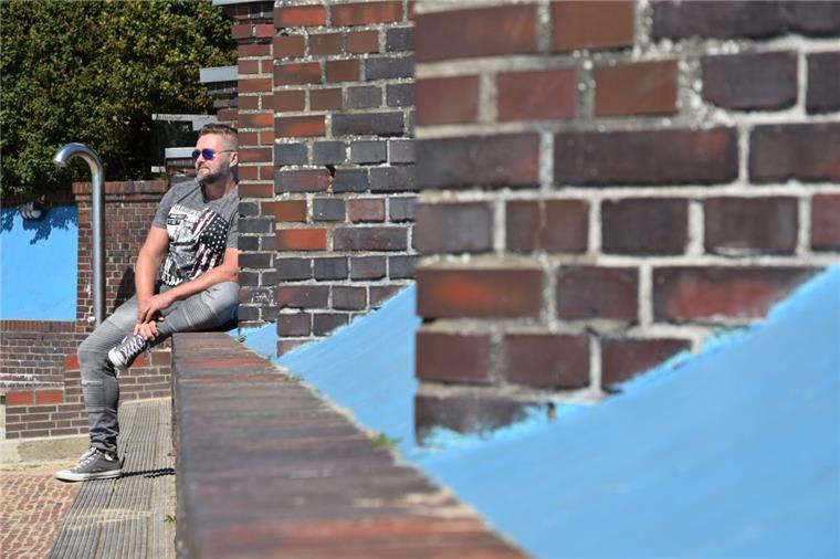 Beachparty steigt mitten in der Bremerhavener City Rob Hardt legt am Samstag, 3. Juni, im Weserstrandbad auf.