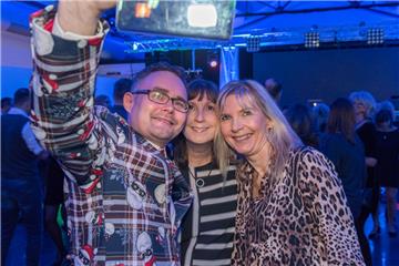 Robert Borm, Bettina Hofmann und Martina Klüver machen kurz noch ein Selfie, bev...