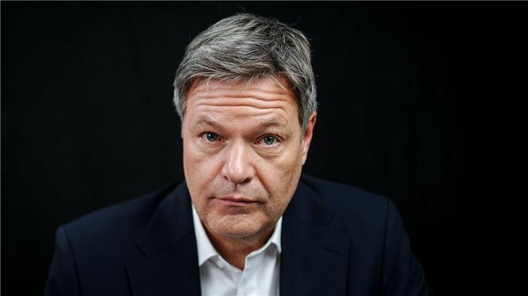 Robert Habeck (Bündnis 90/Die Grünen) setzt im Wahlkampf auf die junge Generation. Zuletzt war er Gast im Livestream des Influencers „HandOfBlood“. (Foto Archiv)