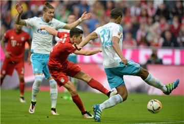 Robert Lewandowski (FC Bayern München) Lewandowski leitete  mit seinen Saisontoren 26 und 27 das am Ende noch deutliche 3:0 (0:0) des deutschen Rekordchampions gegen  FC Schalke 04 ein.