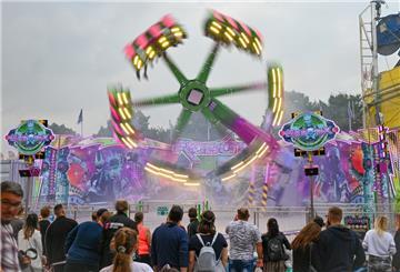 Robotix kommt nun endlich zum Rodenkircher Markt. Das Fahrgeschäft sollte dort vor zwei Jahren eigentlich seine Premiere feiern. Doch die fand dann in Emden statt.