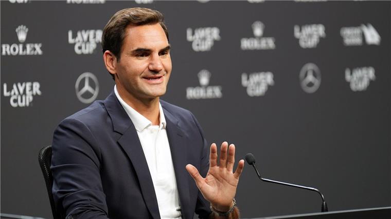 Federer kritisiert Zverevs Spiel als „viel zu passiv“ Roger Federer beschreibt das Spiel von Tennisprofi Alexander Zverev als zu passiv.