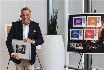 Roland Kaiser ist der erster Schlagerstar, der in Deutschland seine eigenen Briefmarken bekommt.