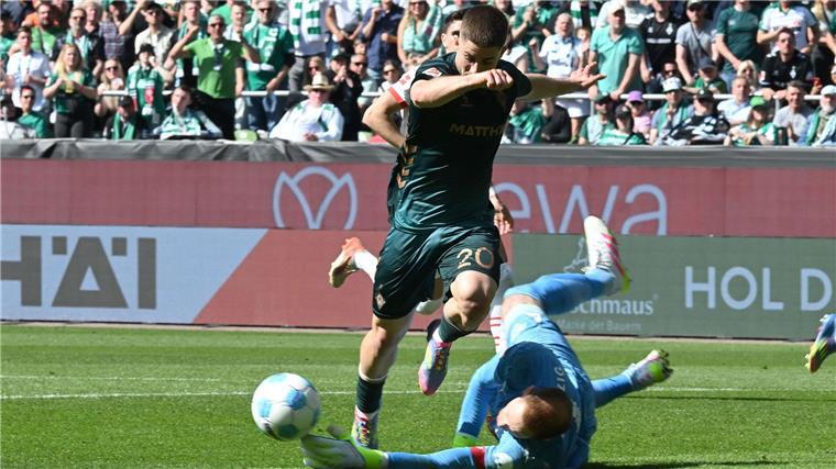 Schwache Leipziger verpassen Champions League Romano Schmid hatte die große Chance zur Bremer Führung.