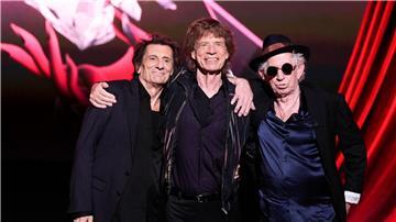 Ronnie Wood (l-r), Mick Jagger und Keith Richards von den Rolling Stones während einer Pressekonferenz zur Veröffentlichung des neuen Albums „Hackney Diamonds“.