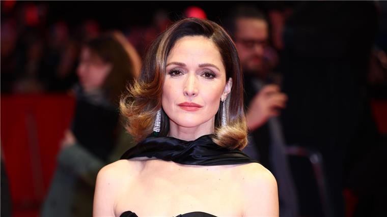 Rose Byrne ist die Hauptdarstellerin von „If I Had Legs I’d Kick You“. 