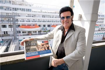Rudi "Rusty" Stumbecker aus Salzburg hat sich in Bremerhaven einen großen Wunsch erfüllt. 