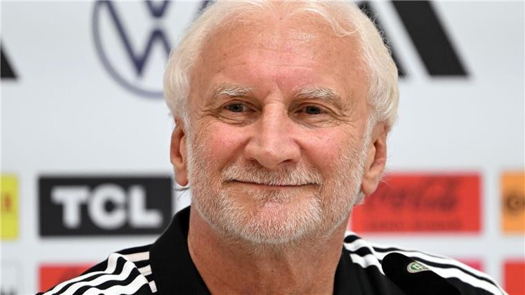 Rudi Völler denkt über die WM 2026 hinaus. 