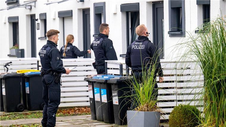 Kriegsbombe in Bremen erfolgreich entschärft Rund 10.000 Menschen waren von der Entschärfung betroffen.