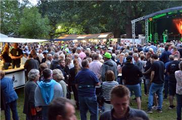 Rund 1500 Besucher waren am Wochenende zum LoxRock nach Loxstedt gekommen. Foto:...