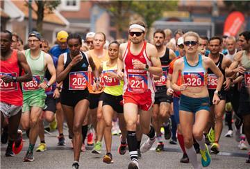 Rund 25 Prozent mehr Teilnehmer liefen beim diesjährigen 23. Küstenmarathon in Otterndorf mit.