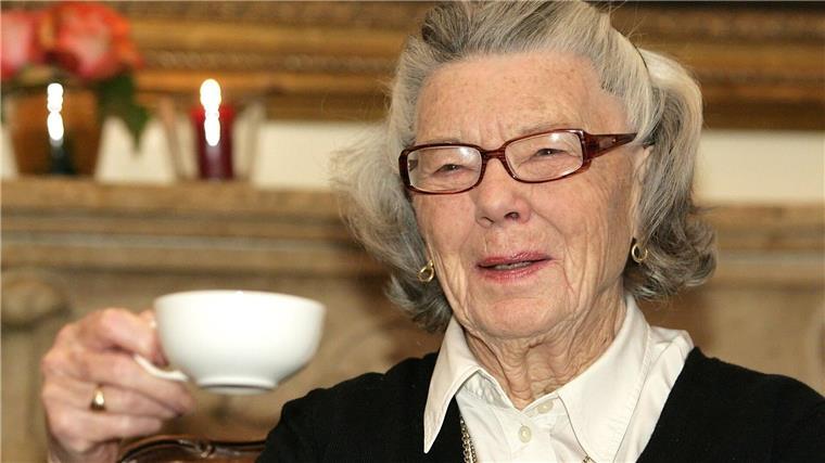 Happy End garantiert - 100. Geburtstag von Rosamunde Pilcher Rund 30 Bücher hat Rosamunde Pilcher zeitlebens veröffentlicht.