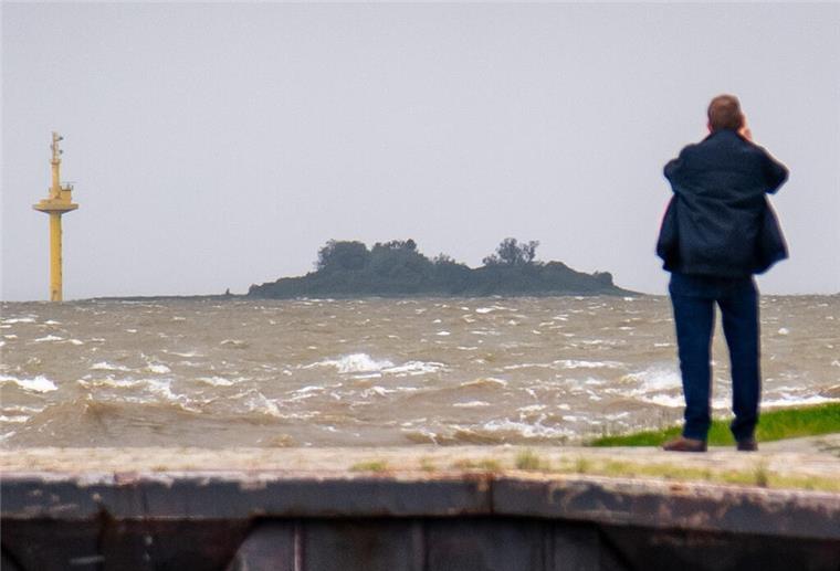 Rund um Bremerhaven bleibt es stürmisch.