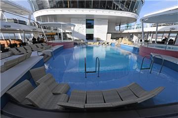 Rundgang auf der &quot;Mein Schiff 2&quot; in Bremerhaven. Foto: Scheschonka