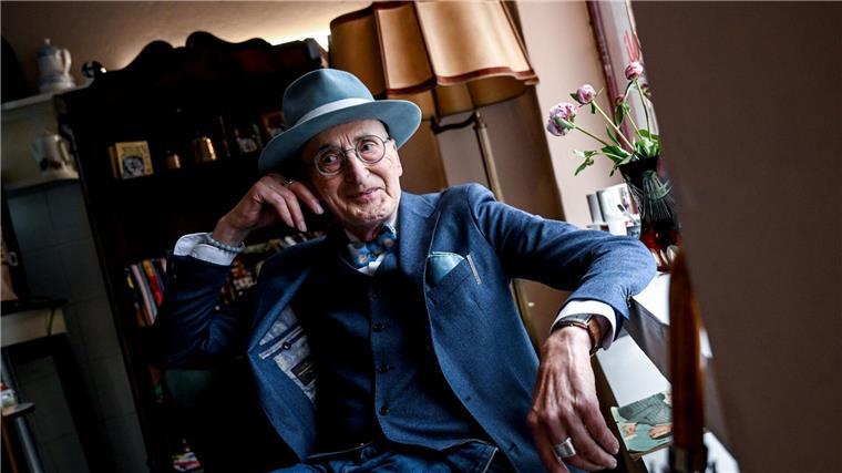 „Runter vom Sofa und rein ins Leben“: Günther Krabbenhöft im Sommer 2024.(Archivbild)