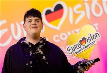 Sänger Isaak wird Deutschland beim Eurovision Song Contest in Malmö vertreten.