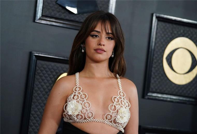 Camila Cabello über Aufzug-Panne mit Lil Nas X Sängerin Camila Cabello steckte eine Stunde lang im Aufzug fest - und erzählte Witze.