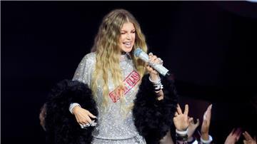Sängerin Fergie hat das Video zu einem alten Song neu gedreht.