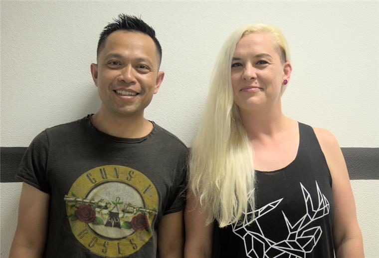 Bremerhaven: Frozen-Silk-Duo spielt beim Rock Cyclus Sängerin Sharon Wynne und Gitarrist Normel Müdeking von der Rockband Frozen Silk treten am Sonntag beim Rock Cyclus in Bremerhaven als Duo auf.
