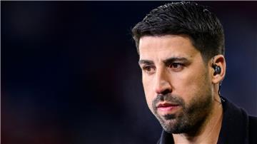 Sami Khedira freut sich auf das Duell seiner Ex-Clubs Real Madrid und VfB Stuttgart.