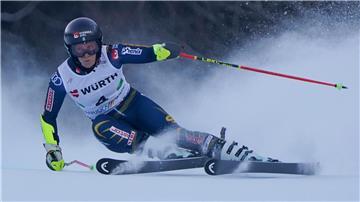 Sara Hector fährt in Kranjska Gora zum Sieg.