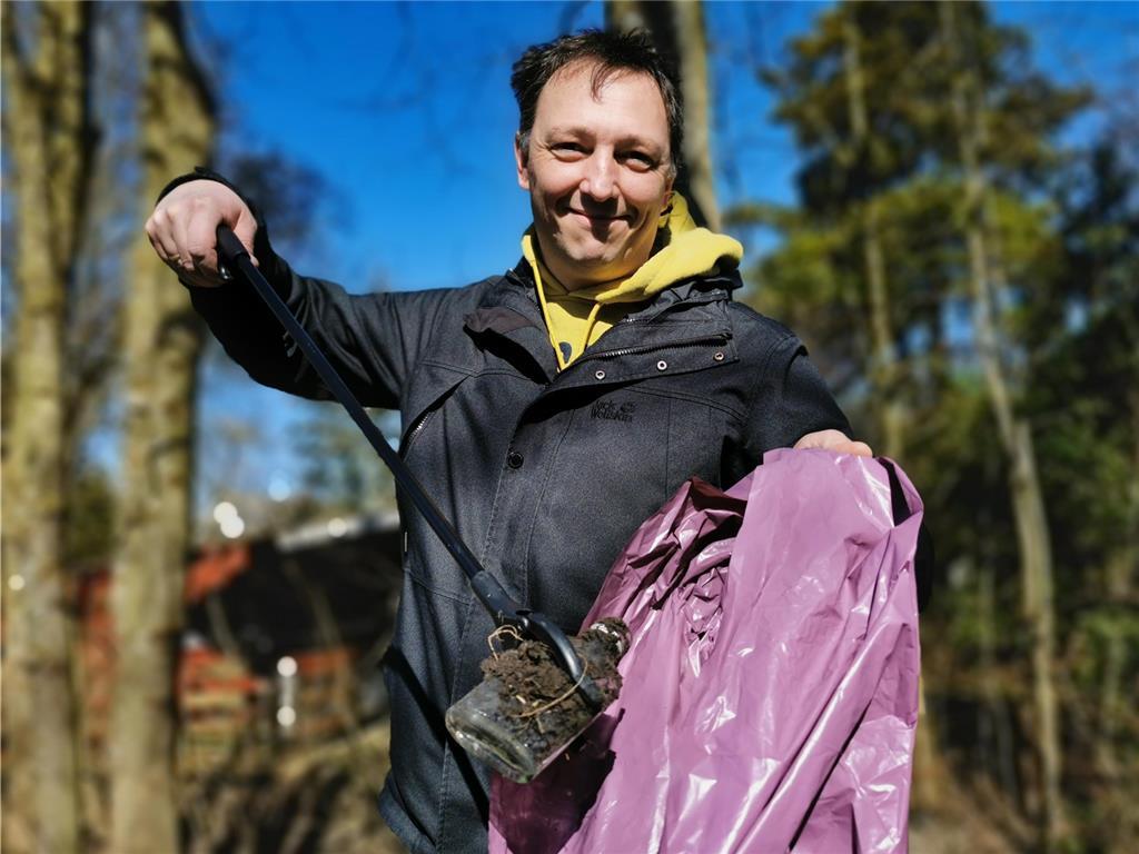 Sauberhafte Küste 2022: Auf dem alten Bahndamm zwischen Hansingstraße und Mittel...