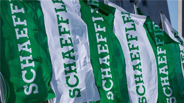 Autozulieferer unter Druck – Tausende Stellen wackeln Schaeffler setzt trotz Krise auf Innovation und Diversifikation - und baut in Europa Personal ab. (Archivbild)