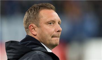 Schalkes Trainer Andre Breitenreiter will am Sonntag gegen Dortmund bissige und motivierte Jungs sehen.