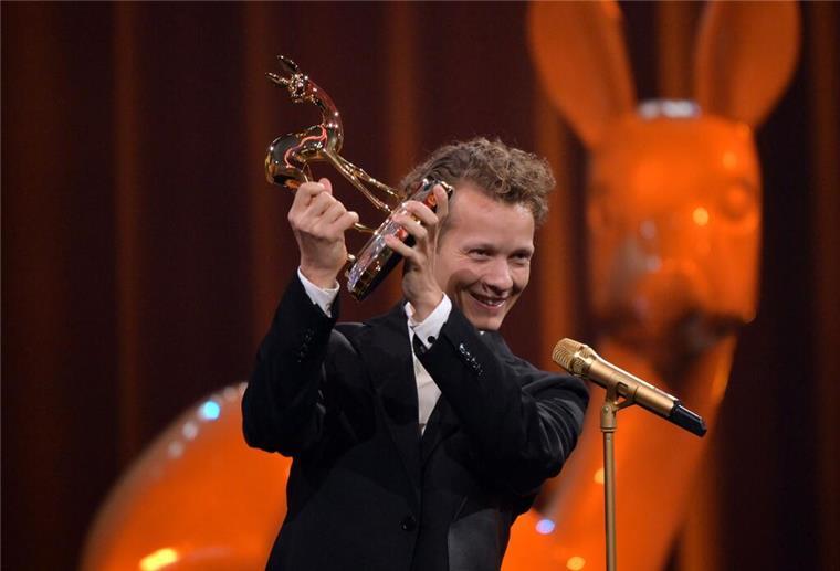 Schauspieler Felix Kammerer bekommt den Bambi in der Kategorie „Schauspieler National“.