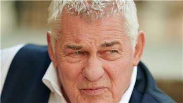 Schauspieler Heinz Hoenig ist bei „Ich bin ein Star - Holt mich hier raus!“ ausgestiegen.