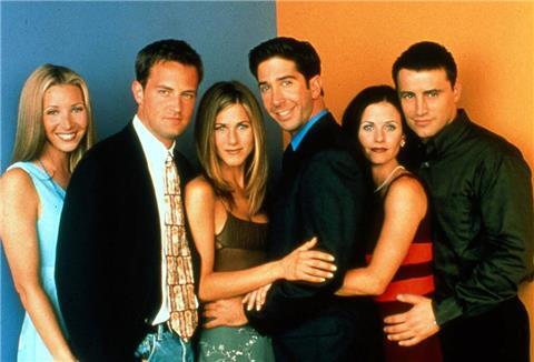 Schauspieler Matthew Perry (2. von links) spielte in der Serie „Friends“ den „Chandler Bing“.