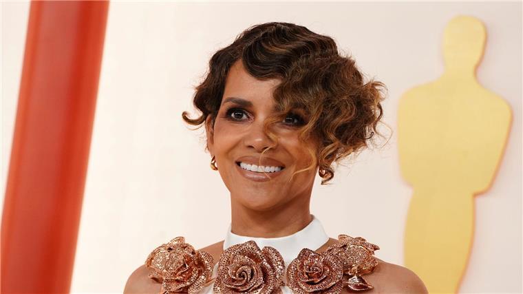 Halle Berry: „Jahr für Jahr traurig“ über Oscar-Vergabe Schauspielerin Halle Berry verfolgt die Oscars seit Jahren mit Unmut.