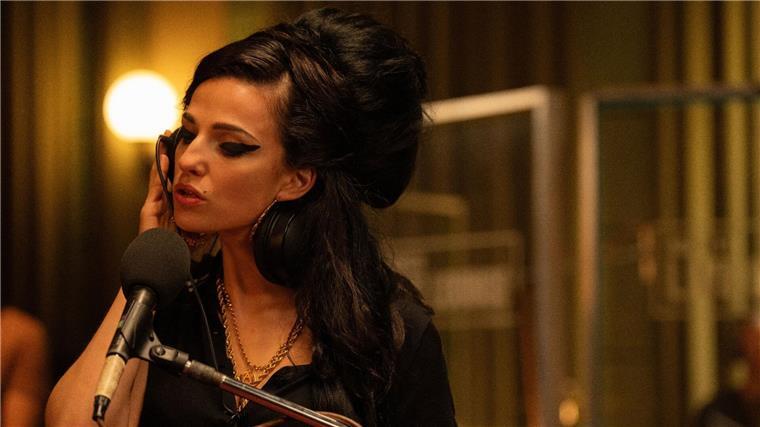 Amy Winehouse und ihr Leben zwischen Soul und Sucht Schauspielerin Marisa Abela als Amy Winehouse.